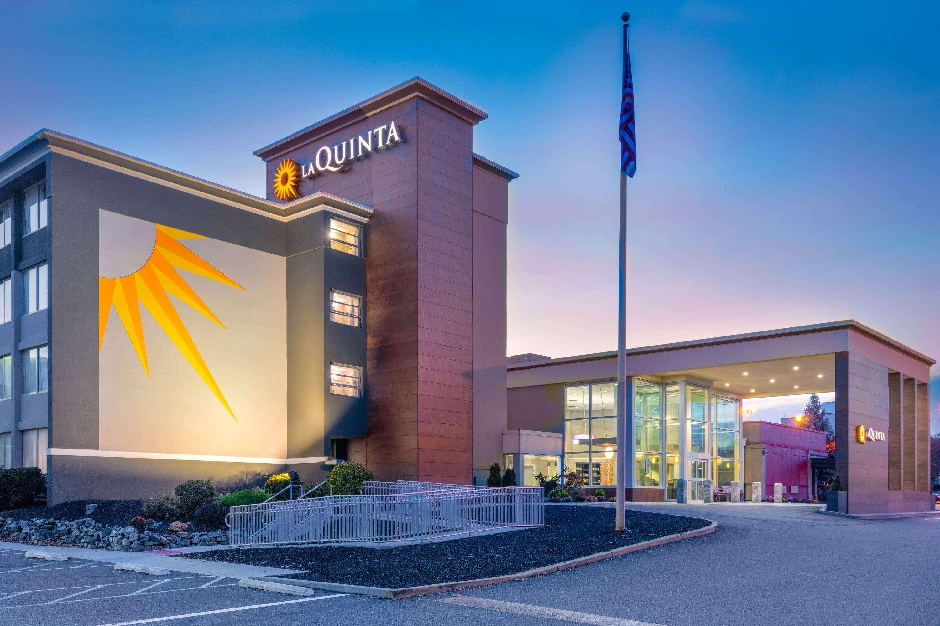 La Quinta By Wyndham Clifton/Rutherford Esterno foto