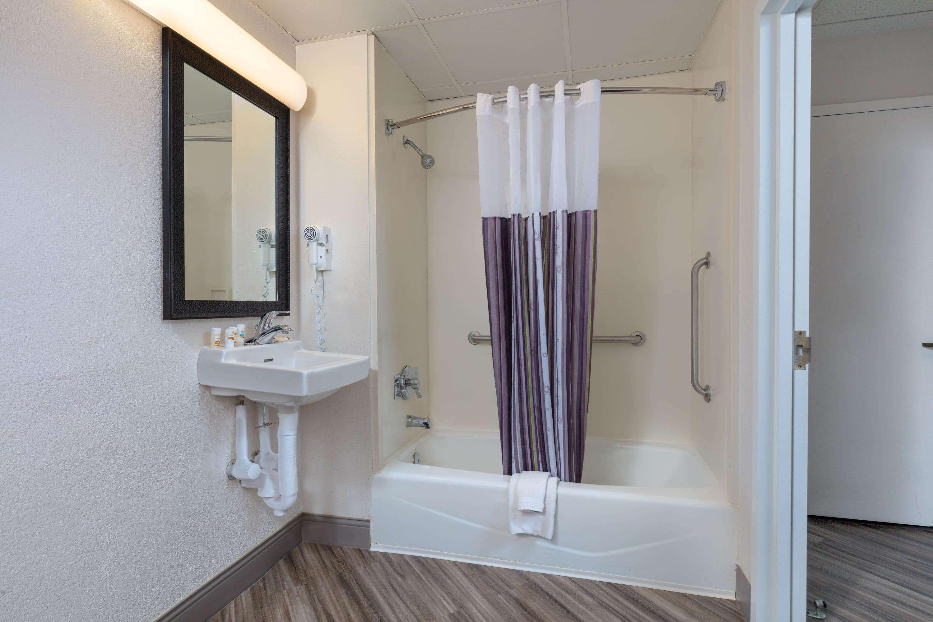 La Quinta By Wyndham Clifton/Rutherford Esterno foto